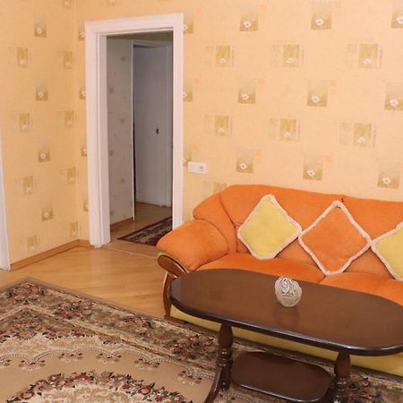 Апартаменты 100М2 В Малом Центре Еревана מראה חיצוני תמונה